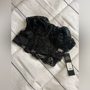 BEAUTIFUL Black Floral Corset Top Brand NEW with tags!! Cute for a date night!🖤